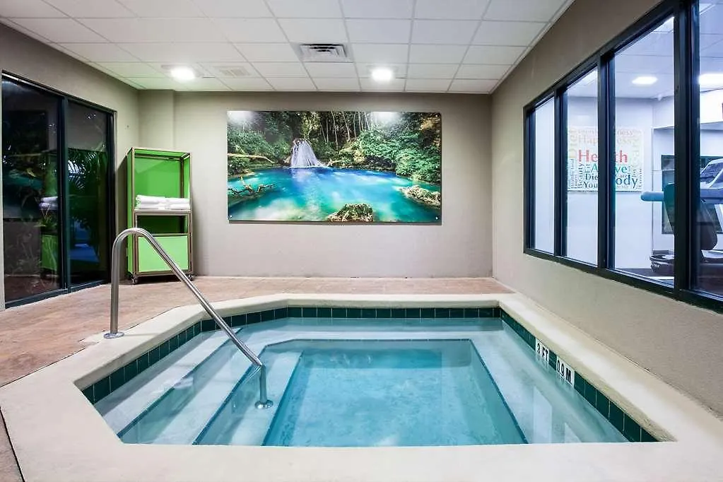Wingate By Wyndham - Orlando International Airport- Free Hot Breakfast Hotel