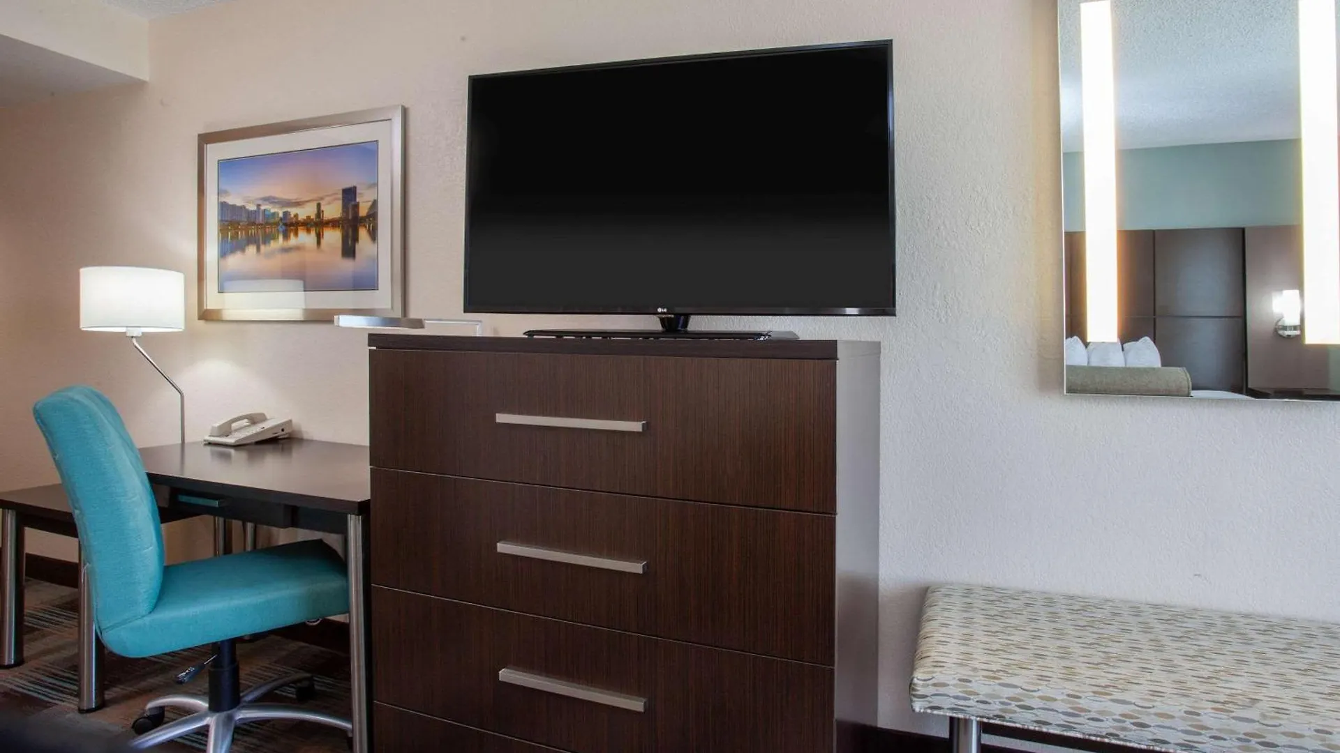 Wingate By Wyndham - Orlando International Airport- Free Hot Breakfast Hotel