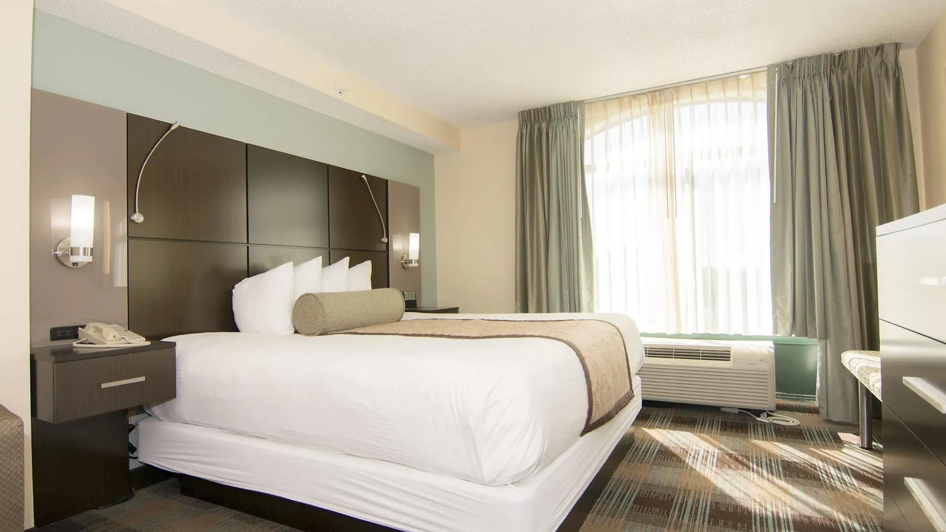 Wingate By Wyndham - Orlando International Airport- Free Hot Breakfast Hotel 3*,