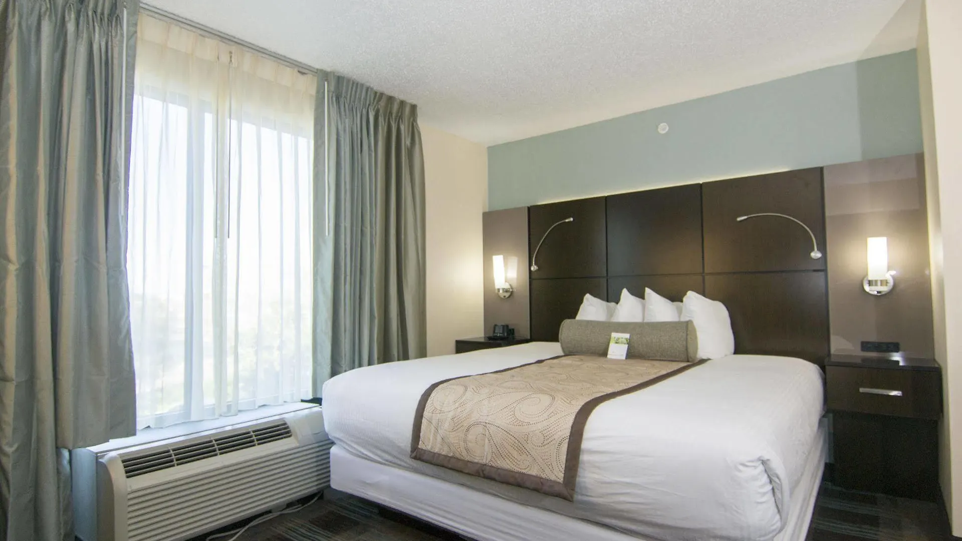 Wingate By Wyndham - Orlando International Airport- Free Hot Breakfast Hotel
