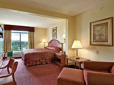 Wingate By Wyndham - Orlando International Airport- Free Hot Breakfast Hotel
