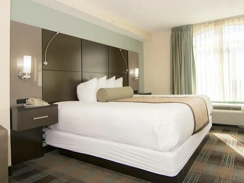 Wingate By Wyndham - Orlando International Airport- Free Hot Breakfast Hotel 3*,  United States