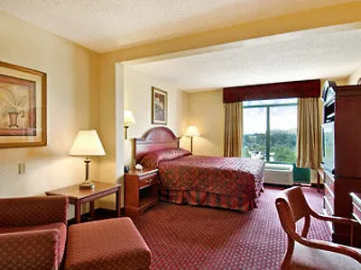 Wingate By Wyndham - Orlando International Airport- Free Hot Breakfast Hotel